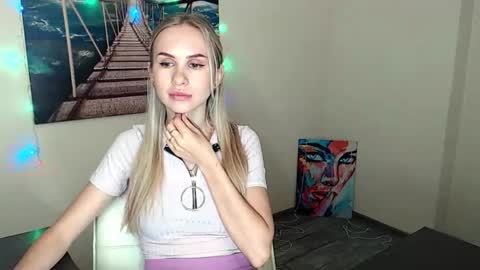 Erika online show from 09.26.25