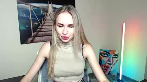 Erika online show from 11.24.25