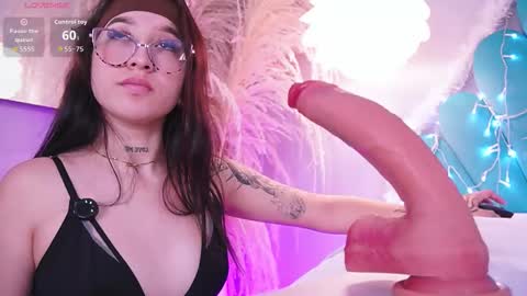 Eri  online show from 12.22.25