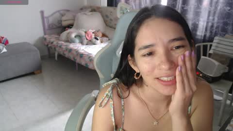 Snapshot of erina_1 chatting on 04.25.26 erina_1 online show from 04.25.26