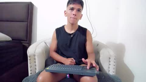 eron_crown online show from 06.04.26