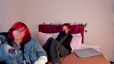 Snapshot of eros_nyx_ chatting on 05.15.26 eros_nyx_ online show from 05.15.26