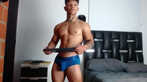 Snapshot of erosscott chatting on 04.30.26 Eros online show from 04.30.26