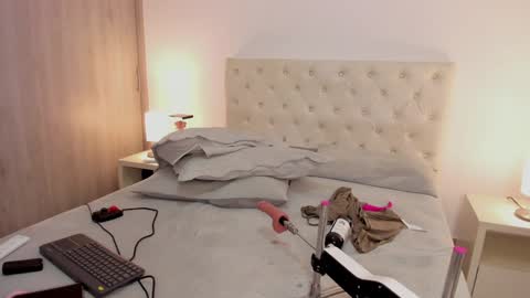 Karen online show from 12.28.24