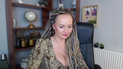 Snapshot of erotic_kaya chatting on 01.21.25 KAYA online show from 01.21.25