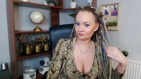 Snapshot of erotic_kaya chatting on 01.23.25 KAYA online show from 01.23.25