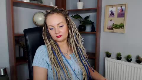 Snapshot of erotic_kaya chatting on 03.04.25 KAYA online show from 03.04.25