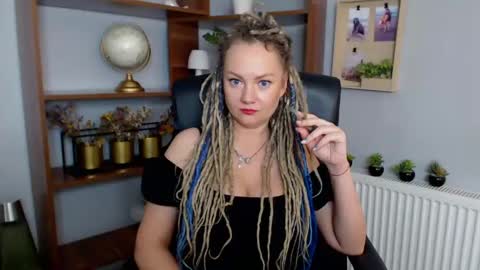 Snapshot of erotic_kaya chatting on 03.11.25 KAYA online show from 03.11.25