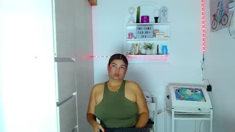 Snapshot of erotic_spa chatting on 07.15.26 EROTIC SPA online show from 07.15.26
