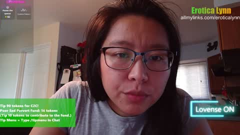 Snapshot of eroticalynn chatting on 02.04.25 Lynn online show from 02.04.25