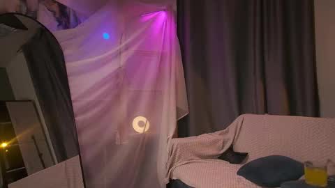 Snapshot of eroticartsss chatting on 12.16.25 Rachel Rach online show from 12.16.25