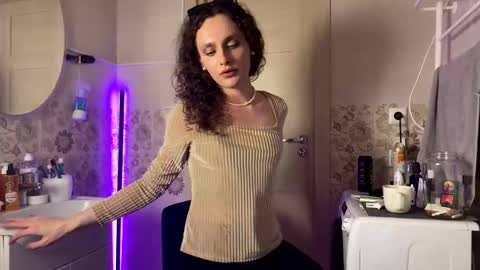 Snapshot of eroticartsss chatting on 01.10.26 Rachel Rach online show from 01.10.26