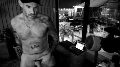 eroticextasy818 online show from 12.21.25