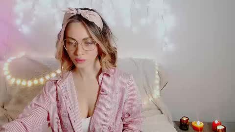 LylaXXX online show from 01.23.25