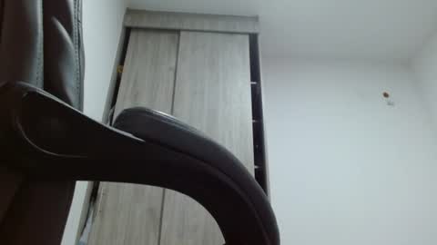 Snapshot of eroticoblack chatting on 07.04.26 Eroticoblack online show from 07.04.26