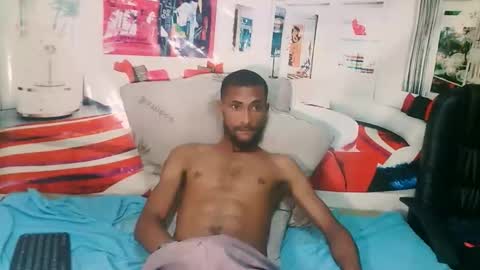 Snapshot of eroticpoison69 chatting on 03.24.26 Liam online show from 03.24.26