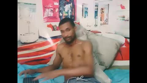 Snapshot of eroticpoison69 chatting on 04.09.26 Liam online show from 04.09.26