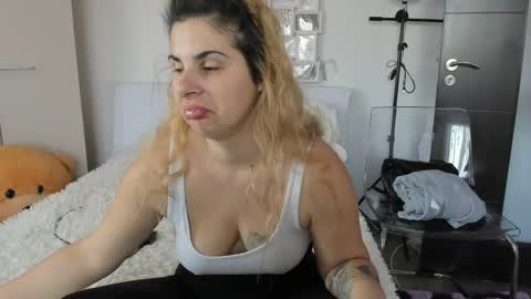 eroticsensualkitty4u online show from 01.08.25