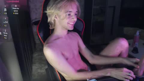 Snapshot of ervi_ chatting on 02.26.26 ERV1II online show from 02.26.26