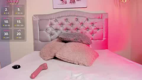 Escarlet online show from 11.14.25