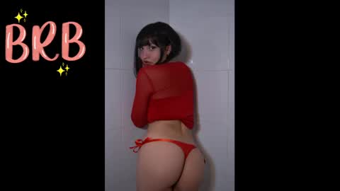 Snapshot of escarlett_wii chatting on 02.23.25 SCARLETT online show from 02.23.25