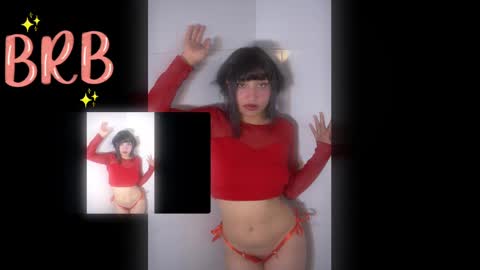 Snapshot of escarlett_wii chatting on 02.23.25 SCARLETT online show from 02.23.25