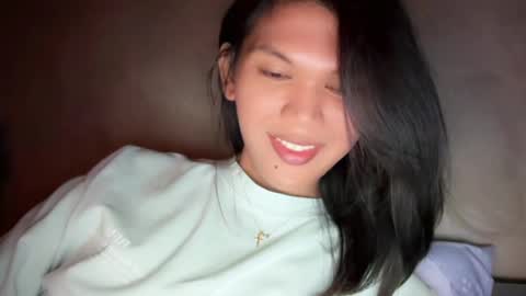 Snapshot of esilchan chatting on 05.02.26 Chelliane online show from 05.02.26