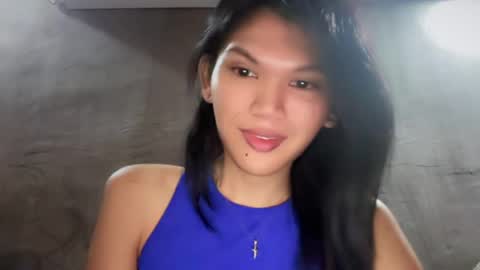 Snapshot of esilchan chatting on 05.17.26 Chelliane online show from 05.17.26