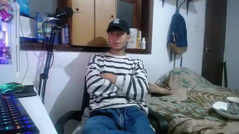 Snapshot of esjrobles chatting on 02.13.25 Esteban online show from 02.13.25