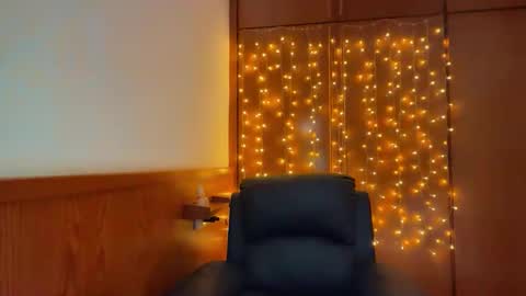 esma347866 online show from 01.12.26