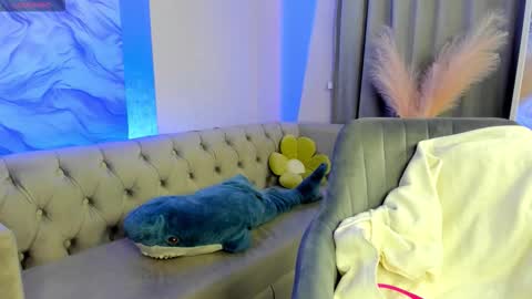 Snapshot of esme_runn chatting on 11.10.25 Esme Runn online show from 11.10.25