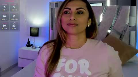 esmerald_golden online show from 03.11.25