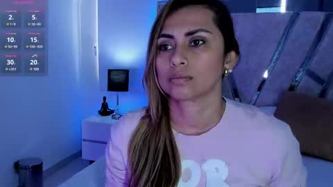 esmerald_golden online show from 03.11.25