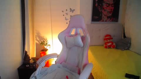 Esmeralda online show from 01.21.25