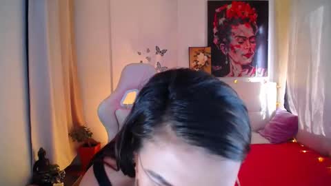 Esmeralda online show from 02.10.25