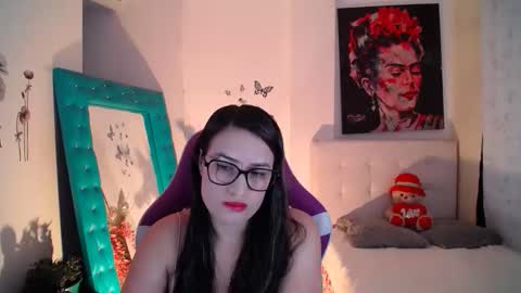 Esmeralda online show from 09.28.25