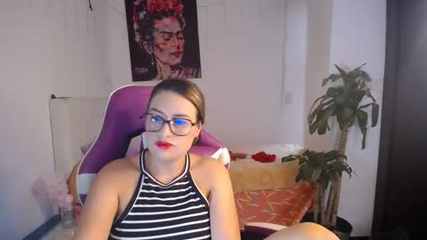 Esmeralda online show from 01.05.26