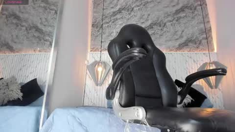 Snapshot of esmeralda__18 chatting on 05.06.26 Esmeralda online show from 05.06.26