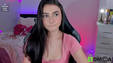 Snapshot of esmeralda_le chatting on 05.29.26 Esmeralda online show from 05.29.26