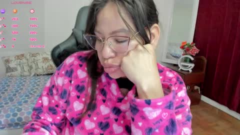 esme online show from 09.18.25