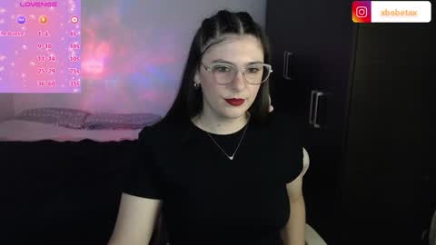 Snapshot of espagamer5 chatting on 01.12.25 Xbebetax online show from 01.12.25