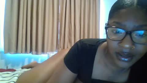 Snapshot of espressomami chatting on 02.10.25 Espresso Mantra online show from 02.10.25