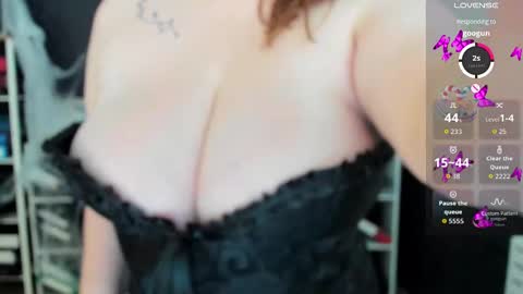 Ava online show from 10.31.25