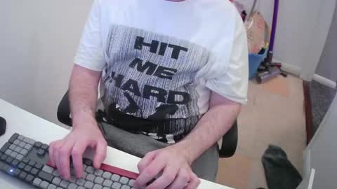Snapshot of essex_wild chatting on 05.13.26 Morph online show from 05.13.26