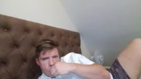 Snapshot of essexlad2022 chatting on 06.15.26 essexlad2022 online show from 06.15.26