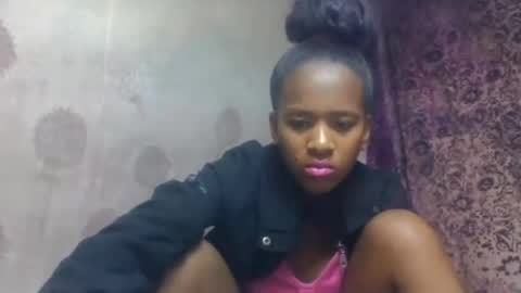 Snapshot of estancelee chatting on 06.30.26 estancelee online show from 06.30.26