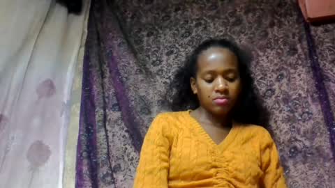 Snapshot of estancelee chatting on 07.18.26 estancelee online show from 07.18.26
