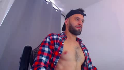 esteban online show from 02.19.25