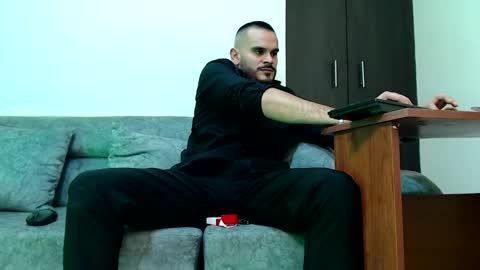 Esteban Fernandez online show from 12.03.25