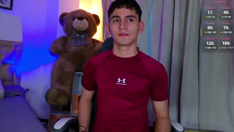 Snapshot of estebanperez_ chatting on 06.25.26 Esteban online show from 06.25.26
